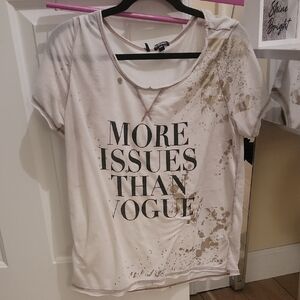 David Bitton Graphic Tee in Cream and Gold! Size Medium